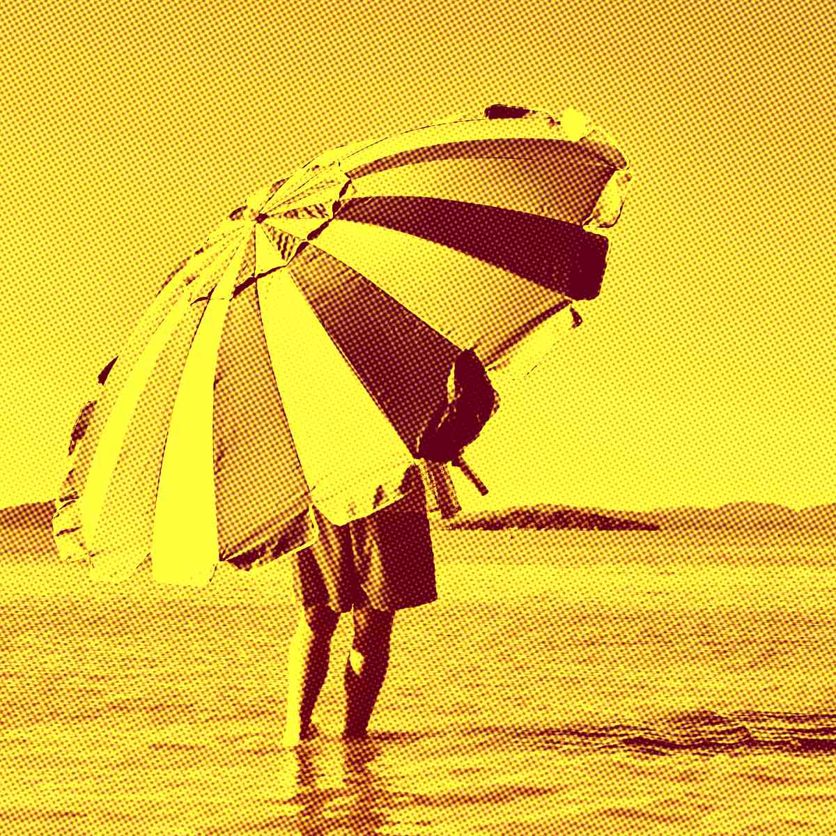 guarda-sol na água